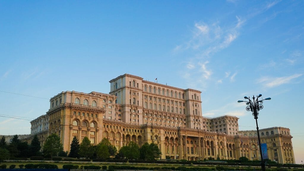 Parliament Palace  gay scene bucharest | Bukarest