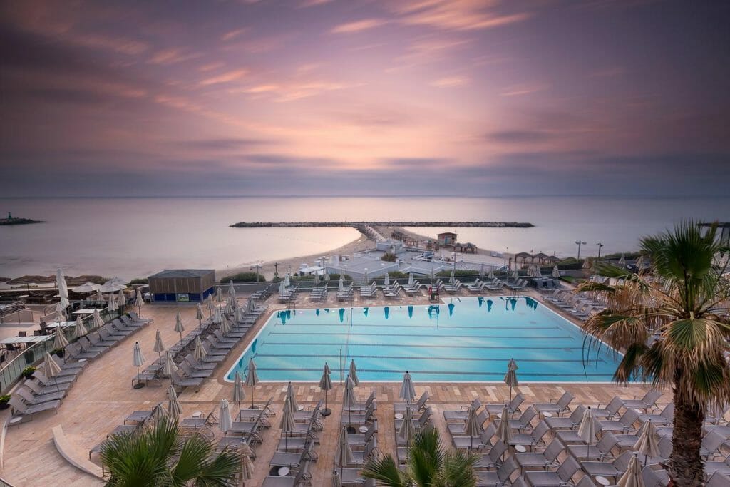 Gay-friendly and Gay Hotels in Tel Aviv Hilton Hotel Pool