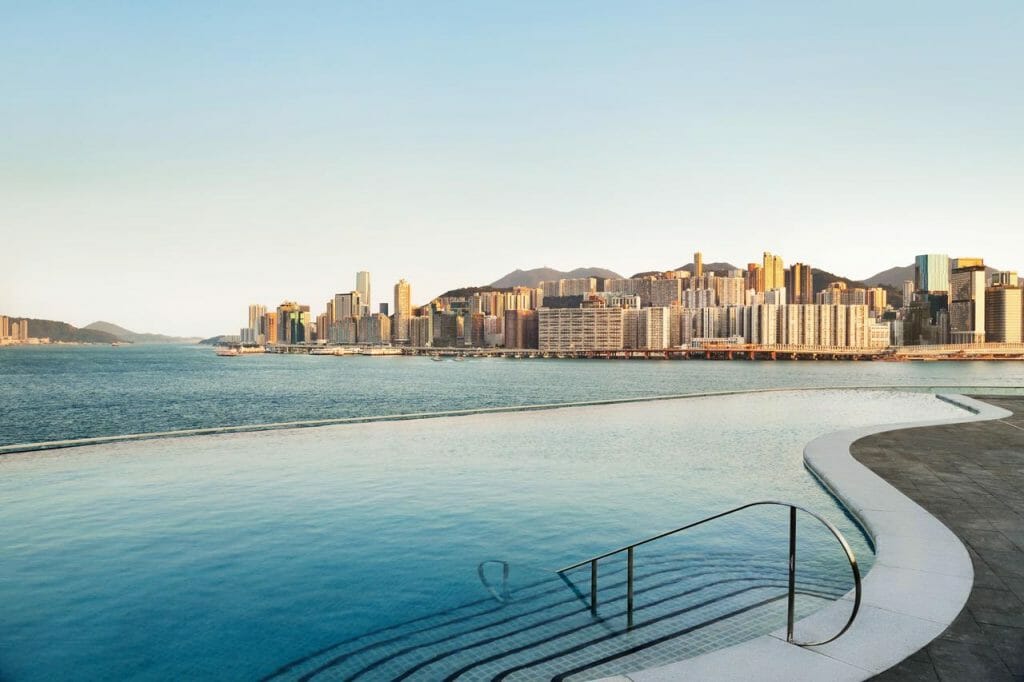 The Kerry Hotel Hong Kong Swimming Pool