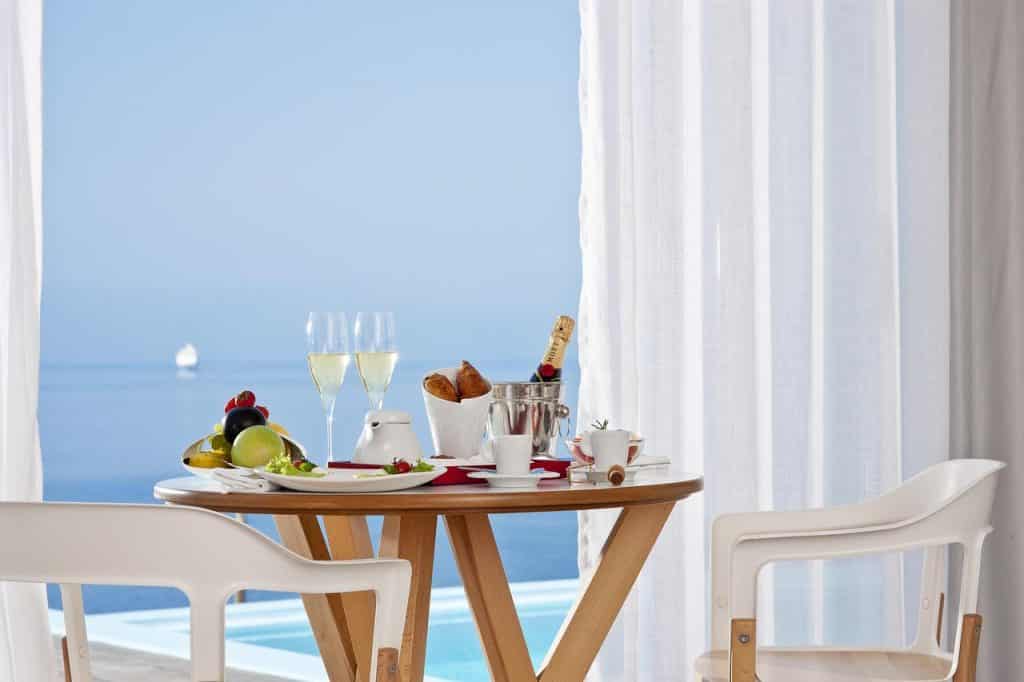 Kouros Hotel & Suites Gay Mykonos Guide