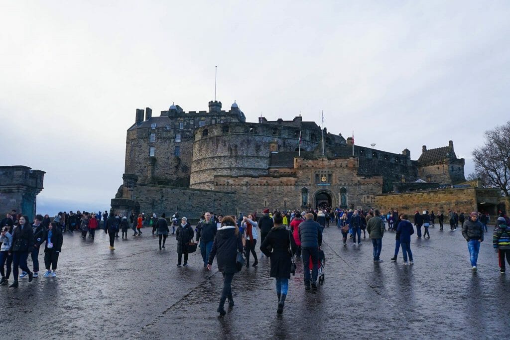 Edinburgh Castle - Gay Edinburgh Guide: The Essential Guide To Gay Travel In Edinburgh Scotland 2018