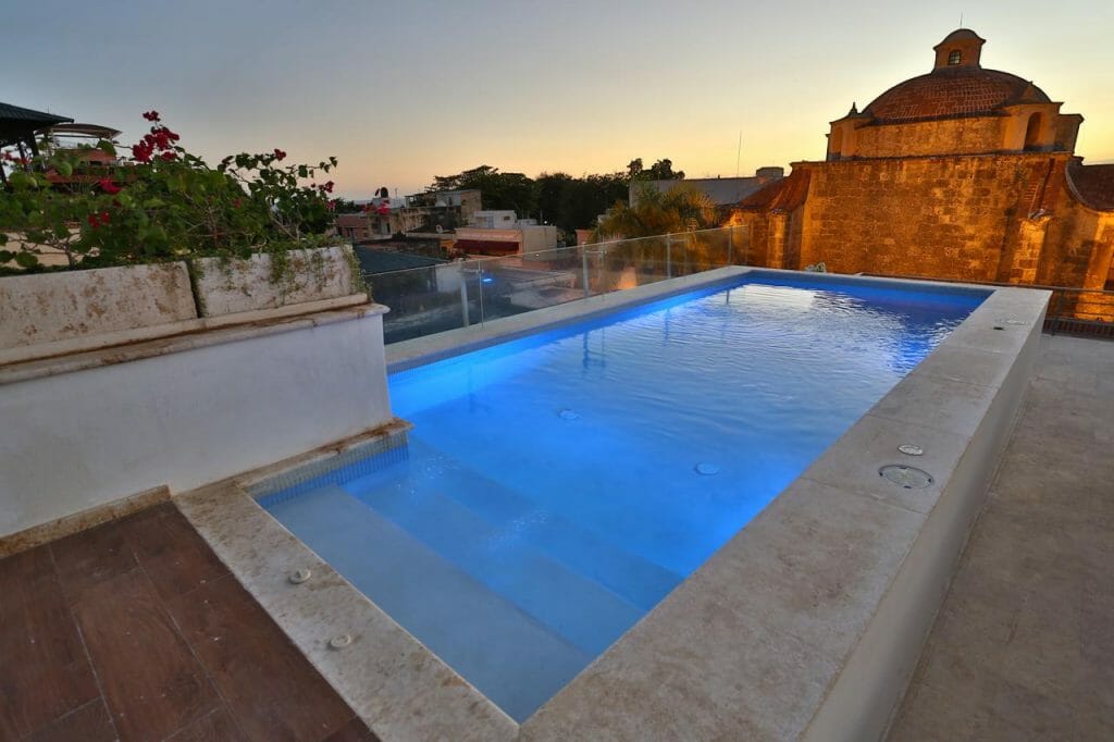 Billini Hotel  Rooftop Swimming Pool | Hotel Close To Santo Domingo Gay Area
