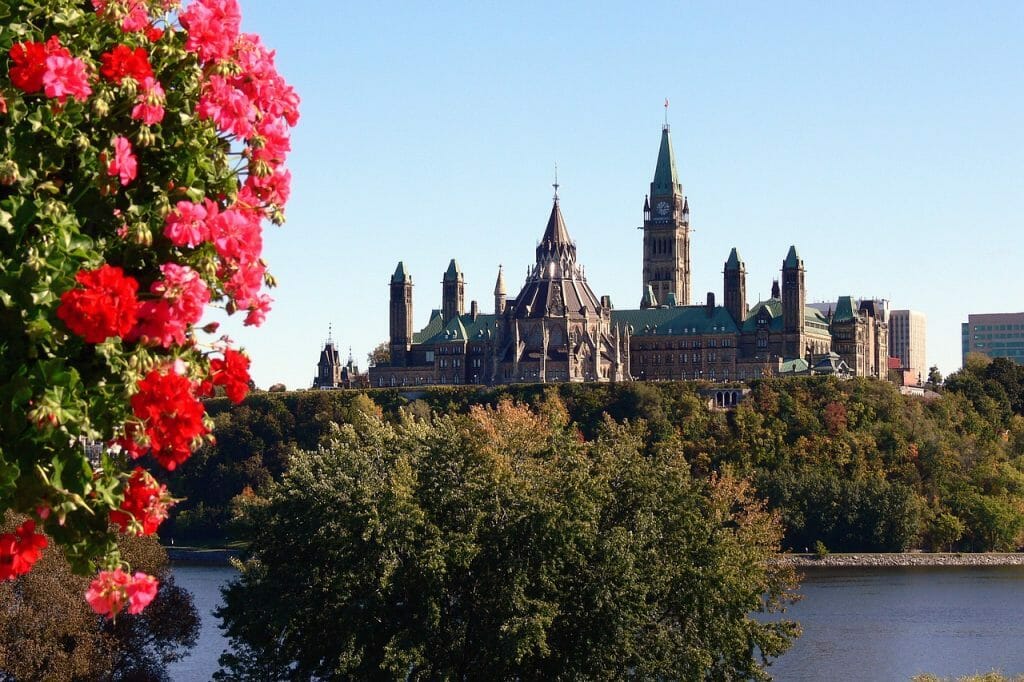 Gay OTTAWA Canada Travel Guide