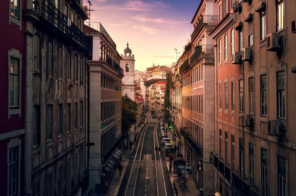 The Most Fabulous and Almost-Gay Hostels in Lisbon! 🇵🇹