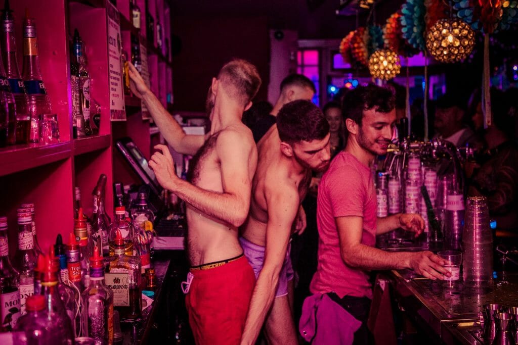 Gay Sex aan de bar