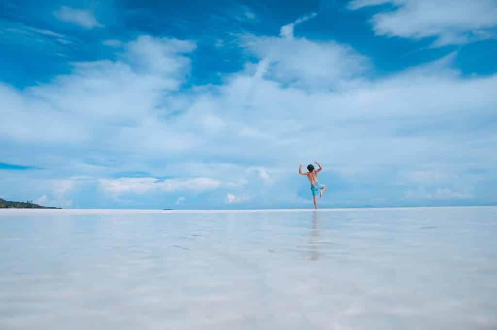 gay naked yoga * gay yoga retreat ocean