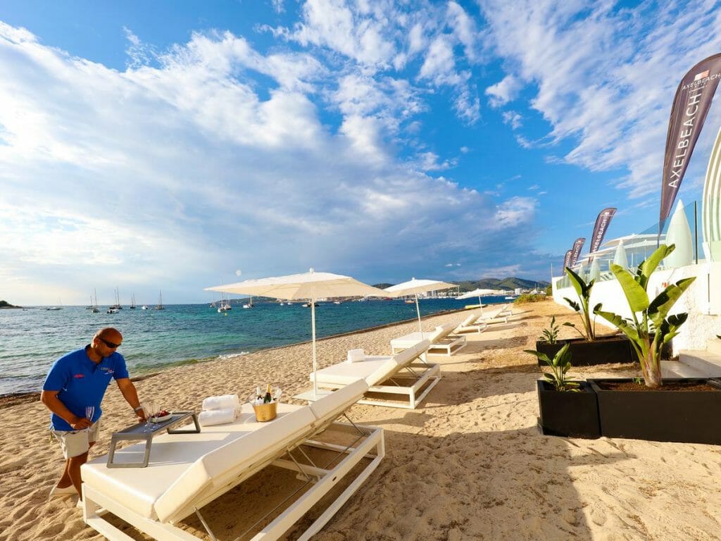 AxelBeach Ibiza Suites Apartments Spa and Beach Club - Adults Only | Gay Hotel Ibiza