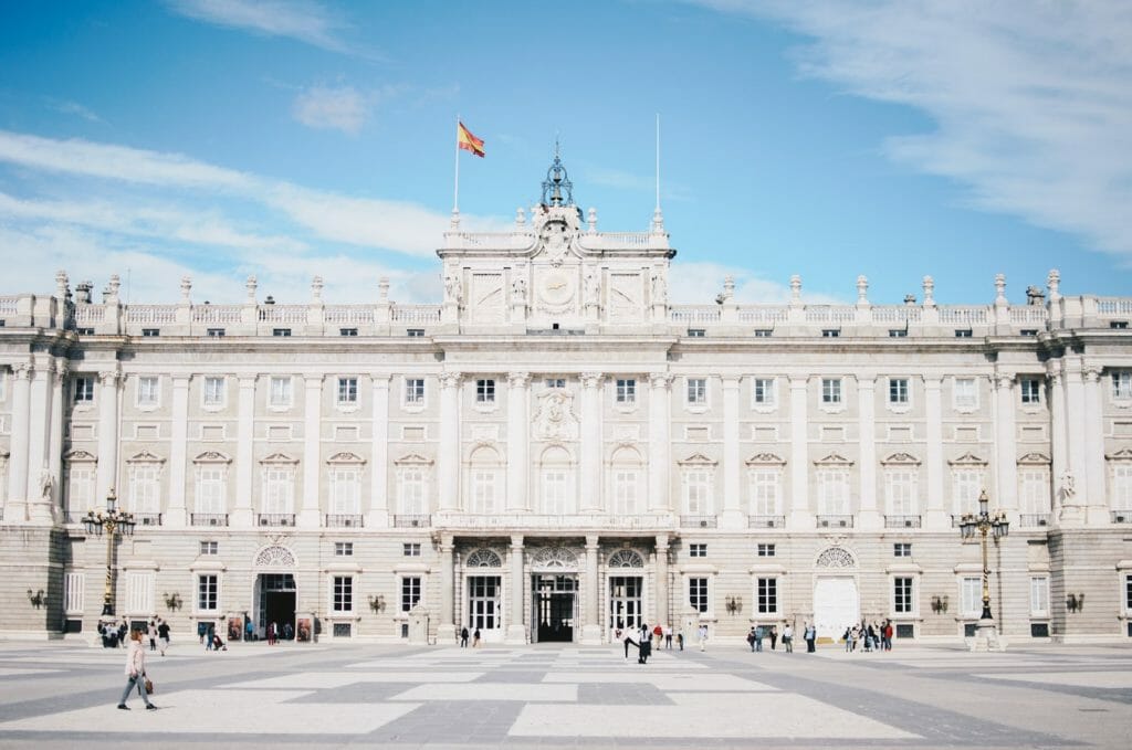 gay hostel madrid ** madrid gay **