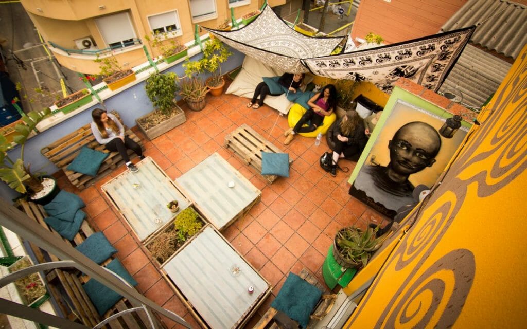 Hostel One Sants Barcelona * places to stay in barcelona