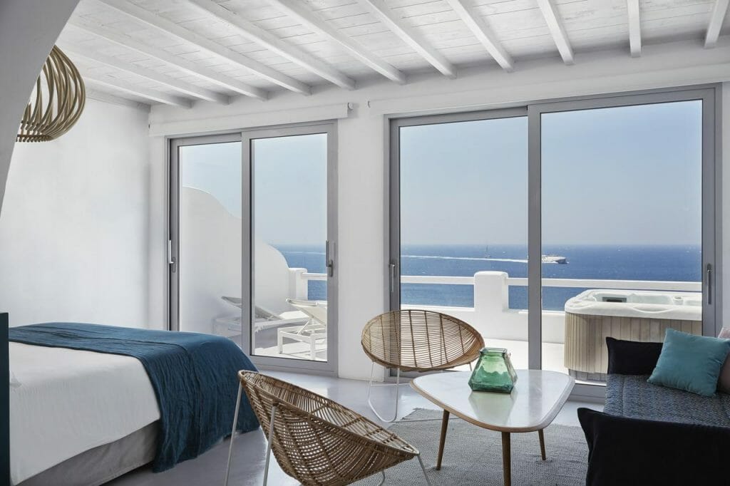 Kouros Hotel & Suites * things to do in mykonos ** gay friendly hotels ** gay hostel mykonos ** mykonos gay friendly ** gay area in mykonos ** gay greek island holidays **