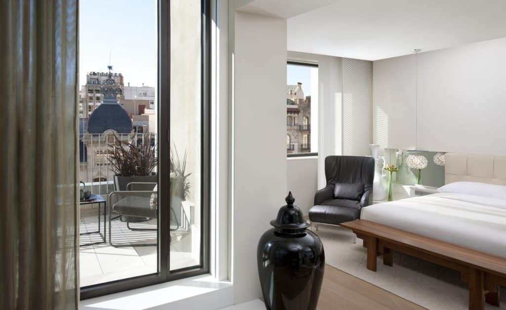 Mandarin Oriental Barcelona Luxury Hotel **gay hotel barcelona ** gay accommodation barcelona ** gay friendly hotels barcelona ** 