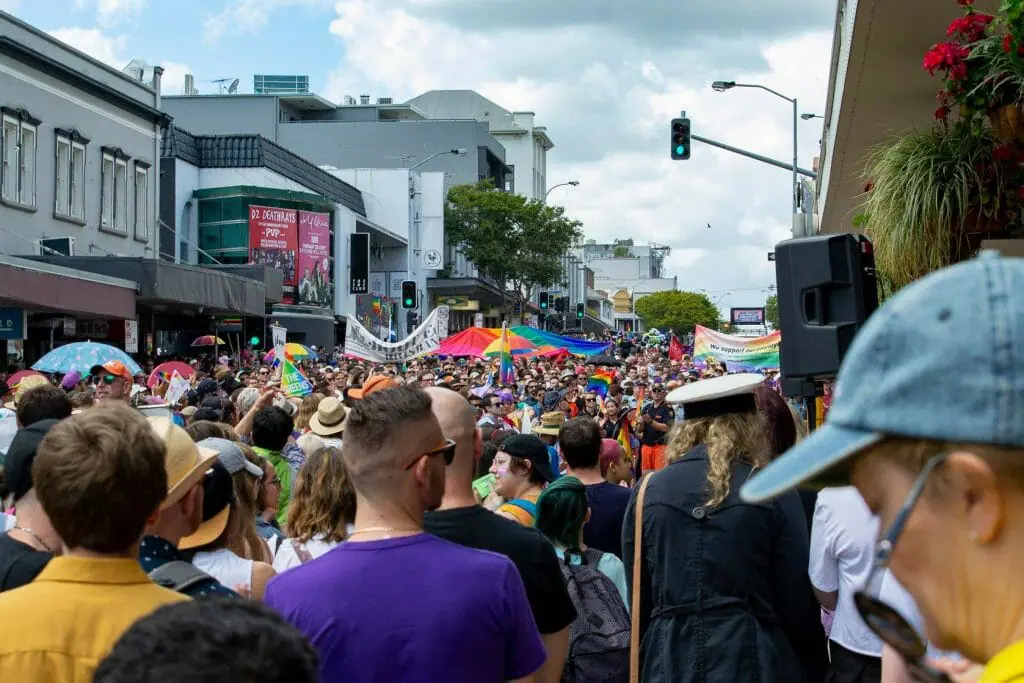 Brisbane in gay video Melbourne vs