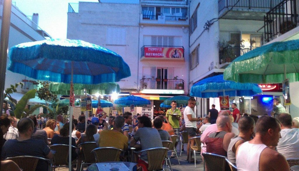 Parrots Pub Sitges * gay sitges holidays ** sitges spain gay pride ** gay sitges beach ** gay friendly hotel sitges ** gay area sitges ** sitges gay holidays ** sitges paraiso gay ** plage gay sitges photos ** gay beach sitges barcelona **