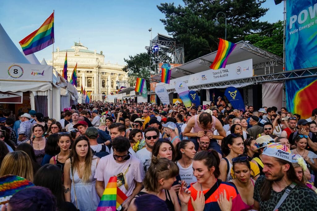 ** gay pride week ** agenda europride ** gay pride calendar ** gay rainbow ** gay pride events ** route europride ** Vienna Europride **