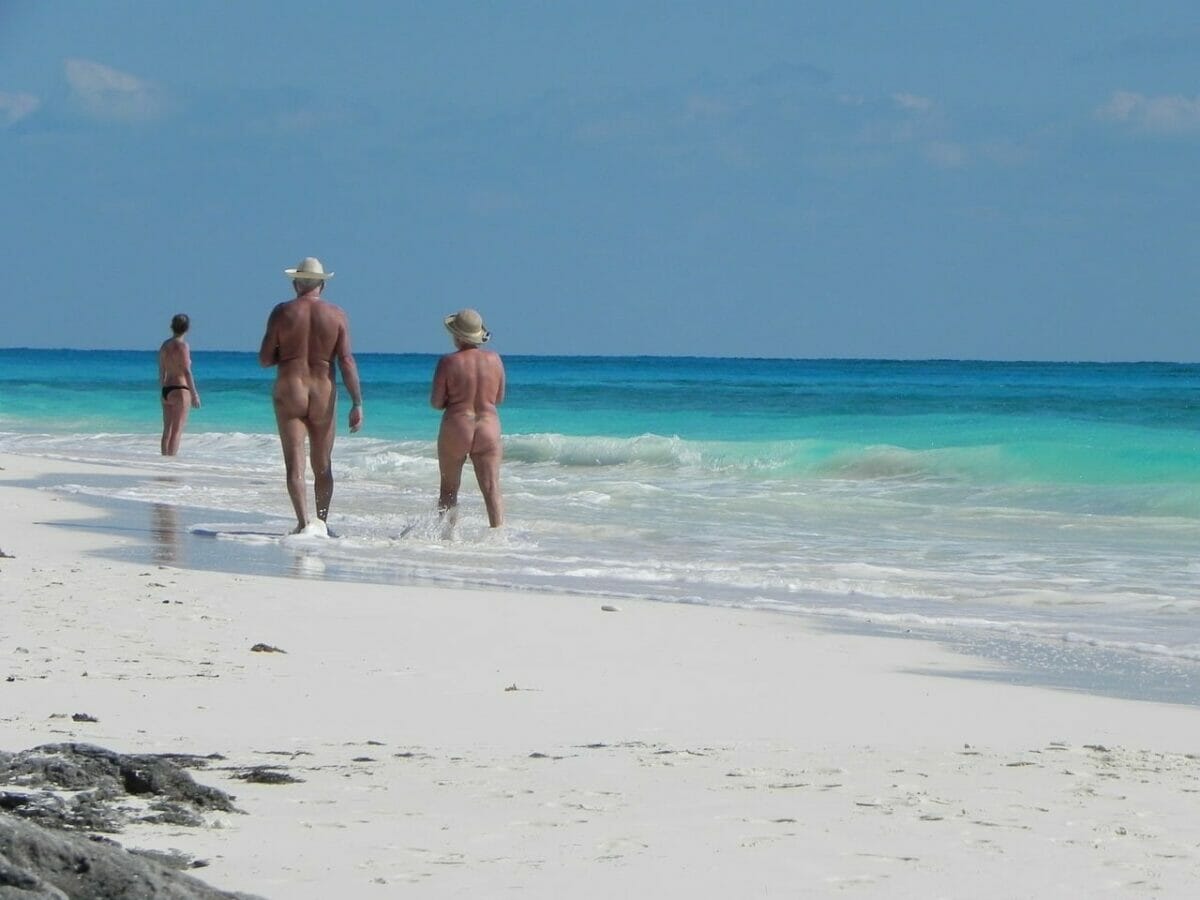 Why You Should Consider A Nudist Holiday For Your Next Vacation 🌎