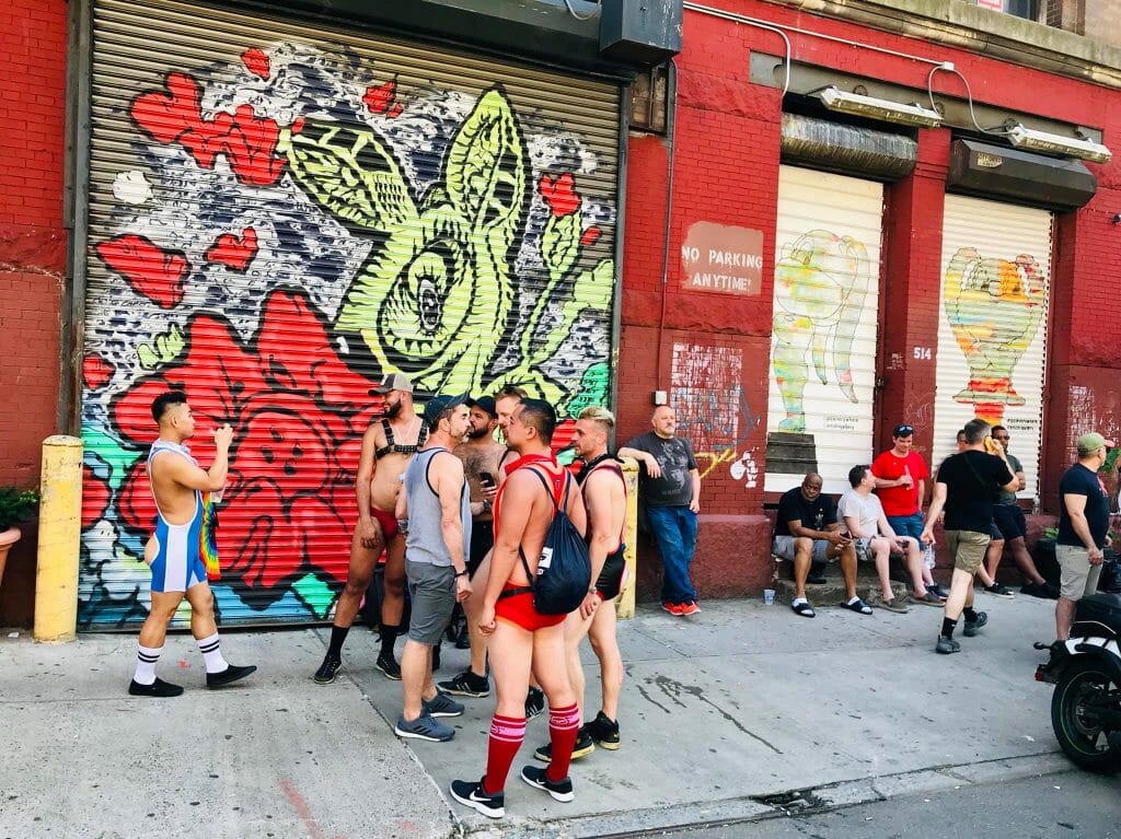 nyc gay pride 2019 body painting