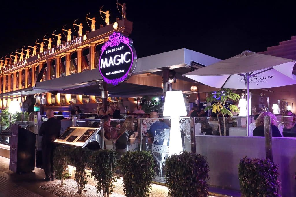 Magic Lounge Bar