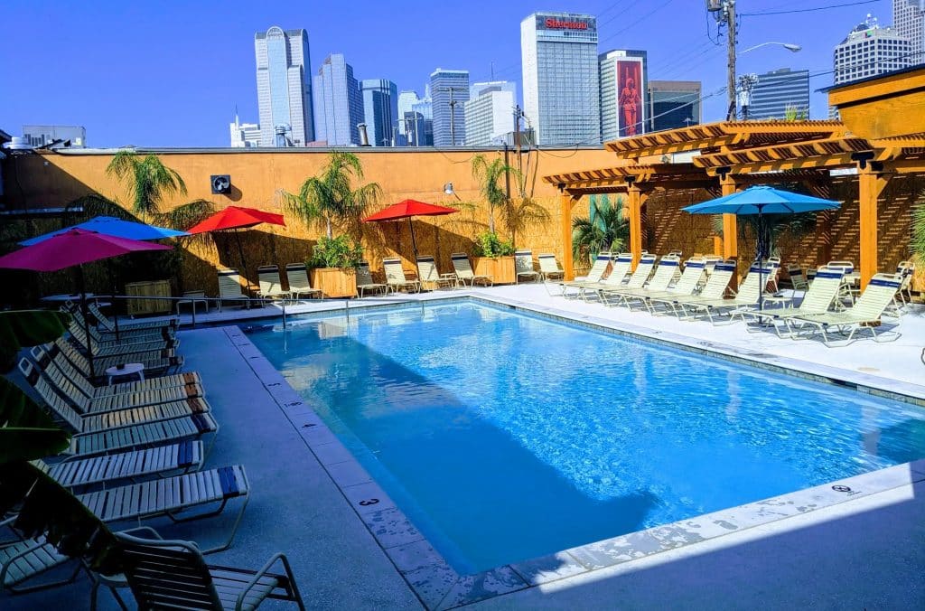 hotels near gay bars dallas tx