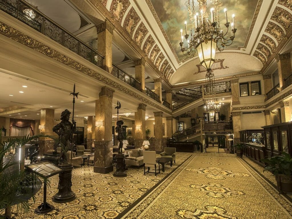 Gay Milwaukee Hotel Options | The Pfister Hotel