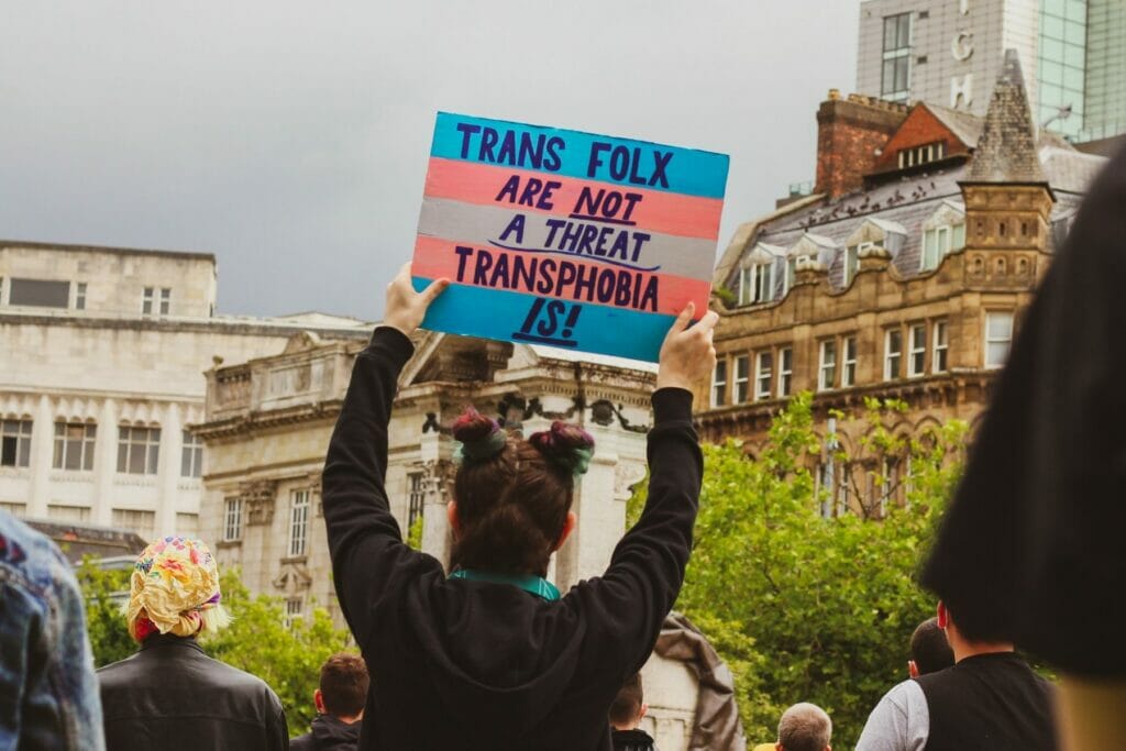 what does transgender mean what does trans mean what does it mean to be transgender