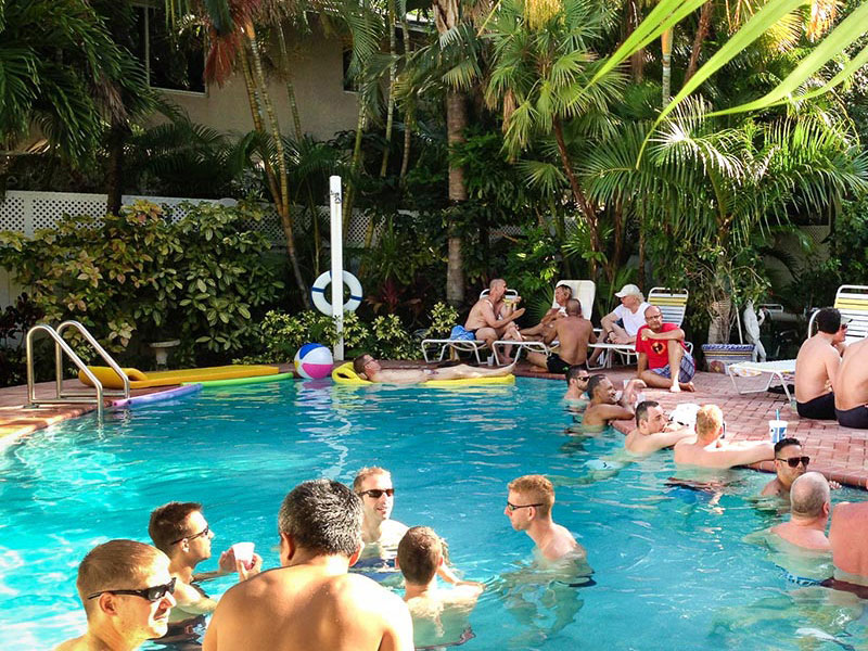 Gay Fort Lauderdale - gay singles vacations