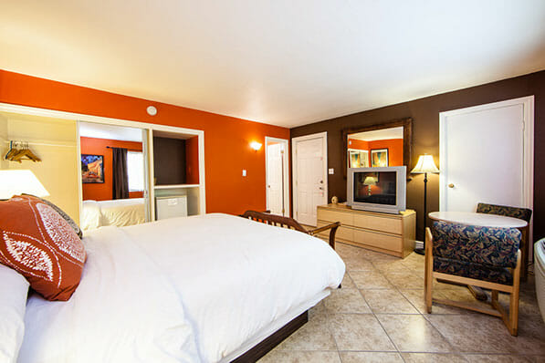 Canyon Club Hotel - gay hotels in Palm Springs