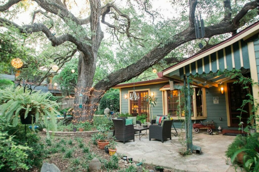 Park Lane Guest House - gay resorts in texas