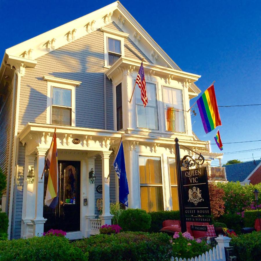 Queen Vic Guest House - Gay Resorts In Provincetown