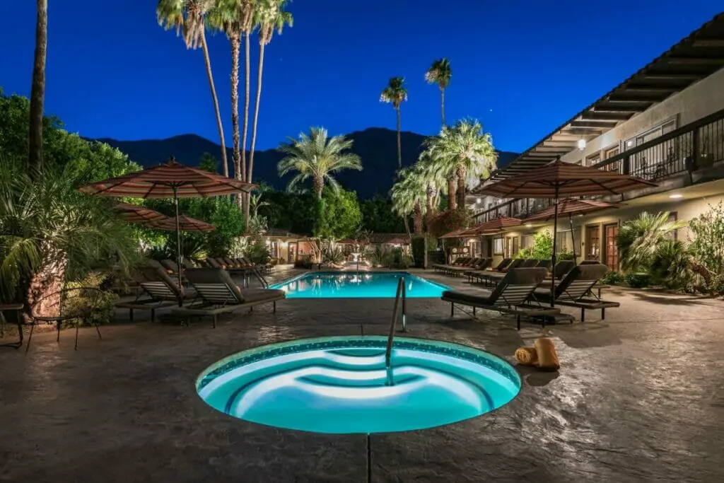11 Fabulously Gay-Friendly and Gay Hotels In Palm Springs To Try On Your Next Gaycation!