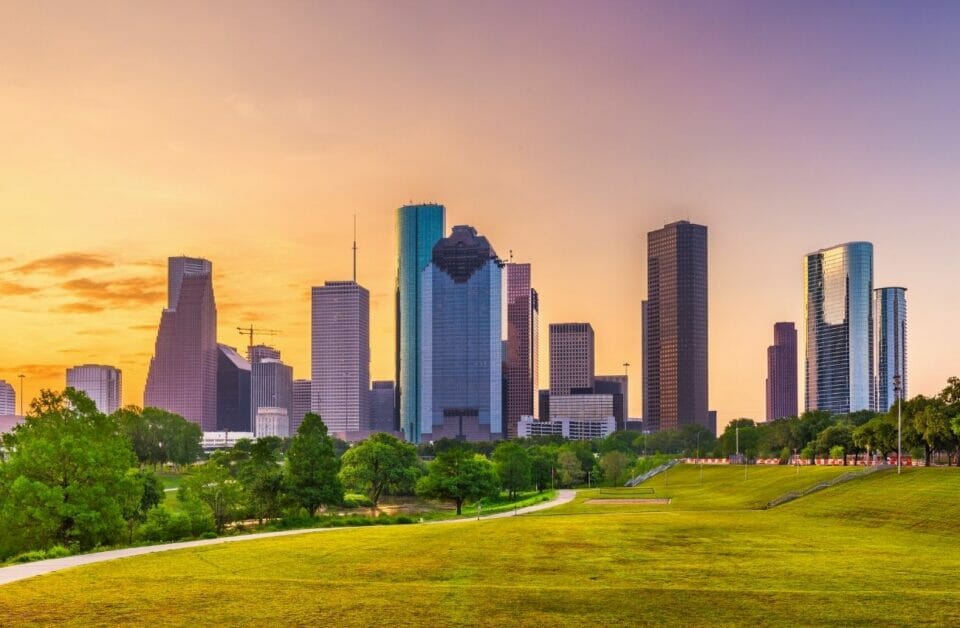 Moving To LGBT Houston, Texas? How To Find Your Perfect Gay Neighborhood!