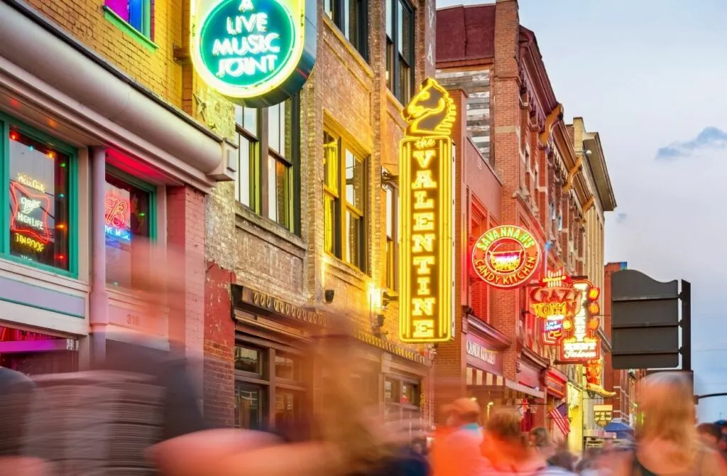 Moving To LGBT Nashville? How To Find Your Perfect Gay Neighborhood!