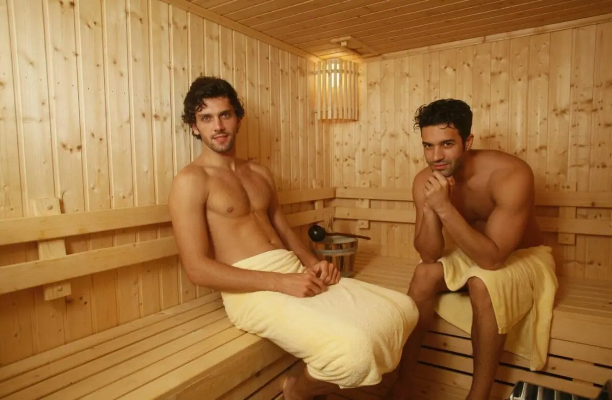 Things To Know Before Visiting A Gay Bathhouse For The First Time! pic