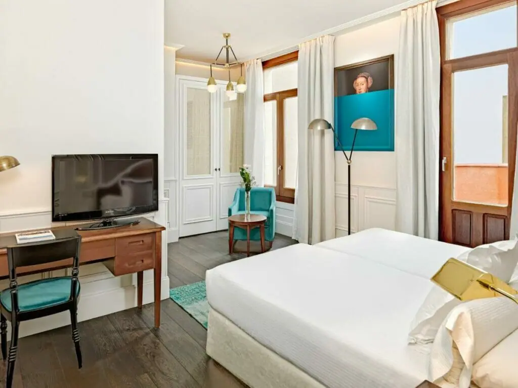 H10 Villa de la Reina Boutique Hotel - Best Gay resorts in Madrid Spain - best gay hotels in Madrid Spain