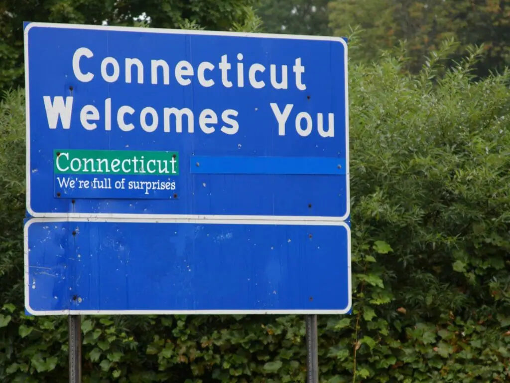 Moving to gay Connecticut - Connecticut lgbt organizations - Lgbt rights in Connecticut - gay-friendly cities in Connecticut - gaybourhoods in Connecticut