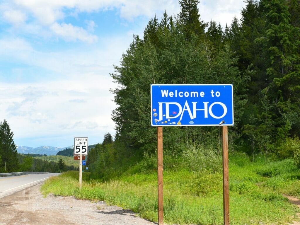 Moving to gay Idaho - Idaho lgbt organizations - Lgbt rights in Idaho - gay-friendly cities in Idaho - gaybourhoods in Idaho (1)