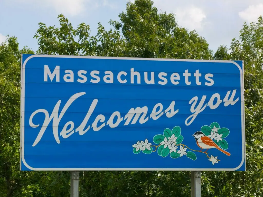 Moving to gay Massachusetts - Massachusetts lgbt organizations - Lgbt rights in Massachusetts - gay-friendly cities in Massachusetts - gaybourhoods in Massachusetts