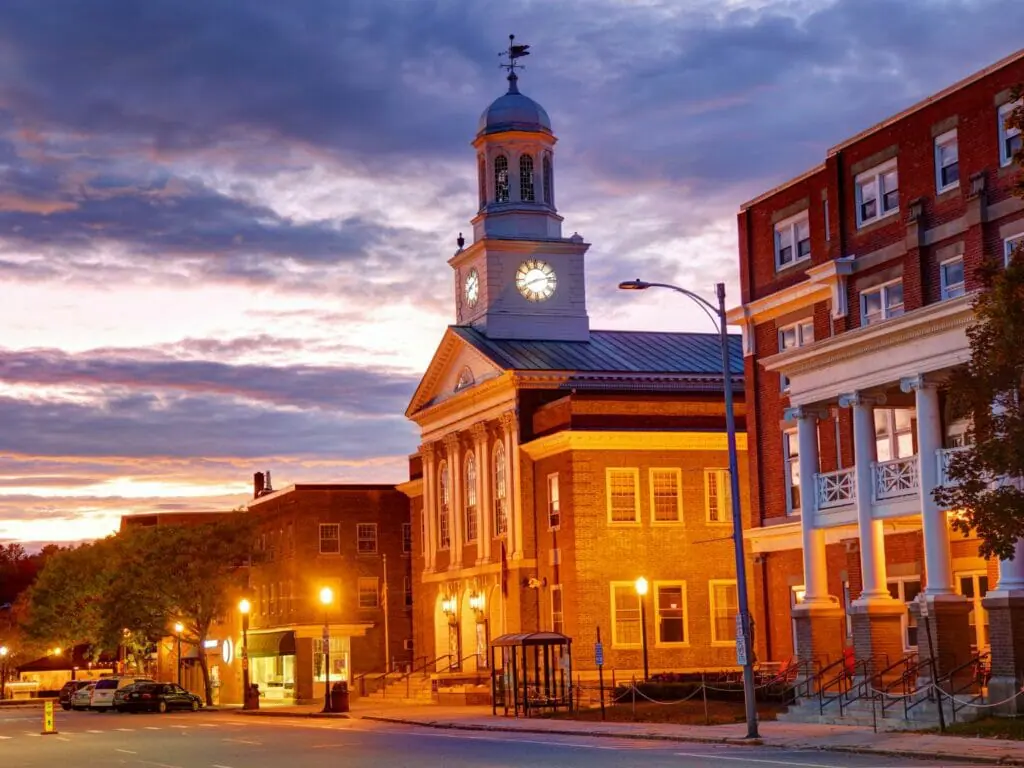 Moving to gay New Hampshire - New Hampshire lgbt organizations - Lgbt rights in New Hampshire - gay-friendly cities in New Hampshire - gaybourhoods in New Hampshire