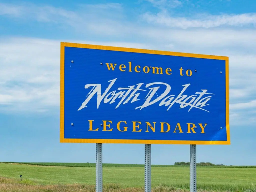Moving to gay North Dakota - North Dakota lgbt organizations - Lgbt rights in North Dakota - gay-friendly cities in North Dakota - gaybourhoods in North Dakota 