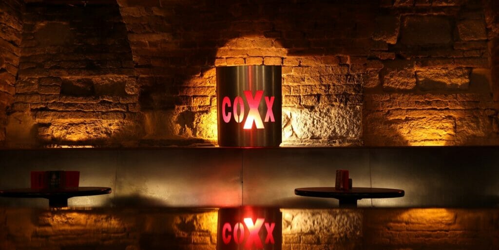 coXx Men's Bar Budapest