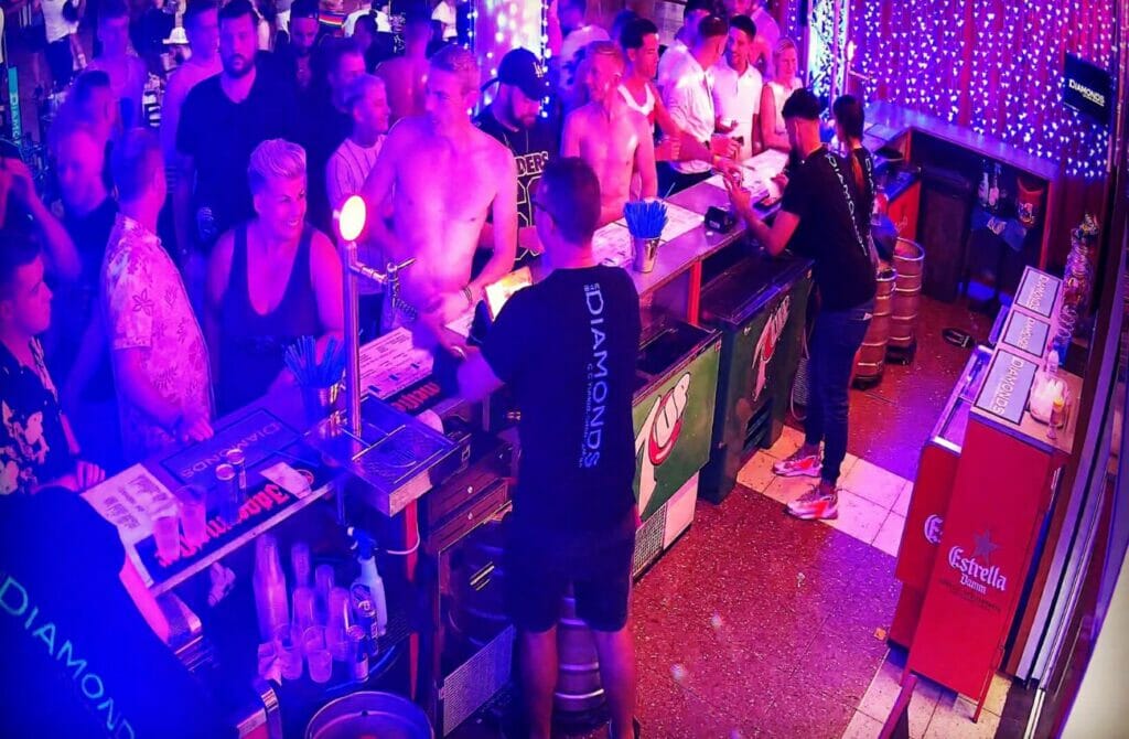 Bar Diamonds  - best gay nightlife in La Palma