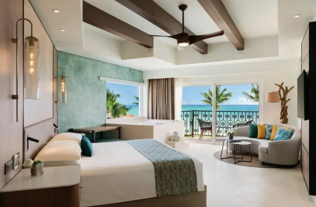 Hilton Playa Del Carmen - Gay Hotel in Playa Del Carmen 