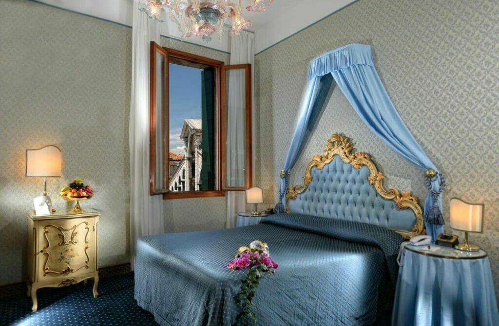 Hotel Rialto - Gay Hotel in Venice