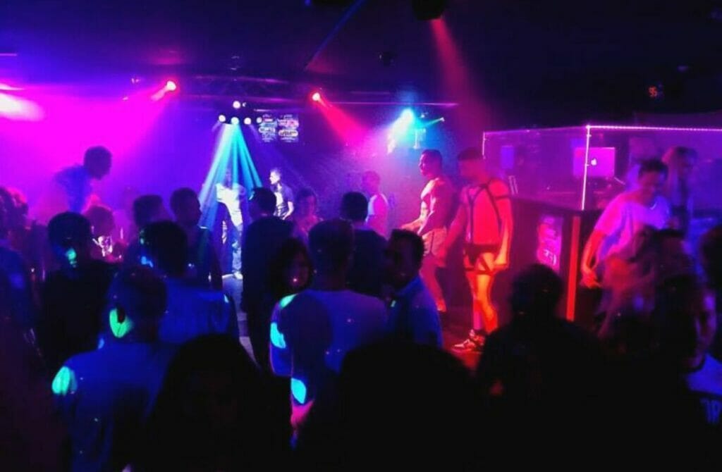 Le Happy - best gay nightlife in Lille