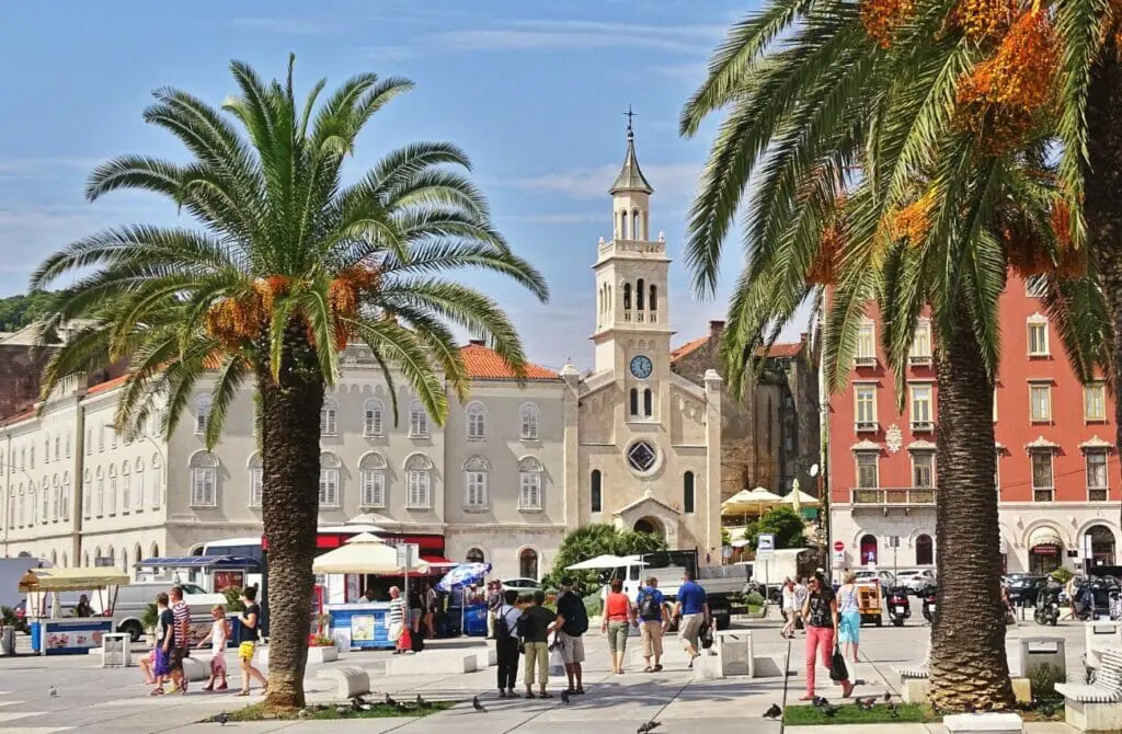 things to do in Gay Split - attractions in Gay Split - Gay Split travel guide