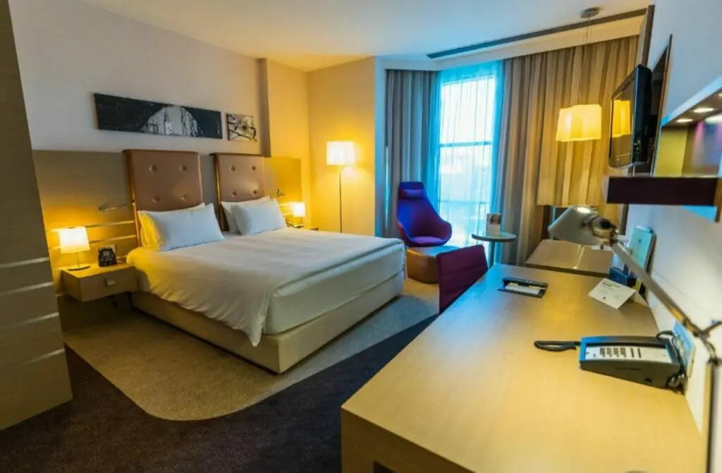 DoubleTree by Hilton Oradea - Gay Hotel in Oradea