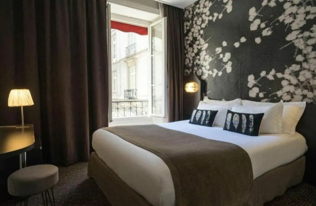 Hotel Voltaire Opera Nantes Centre - Gay Hotel in Nantes