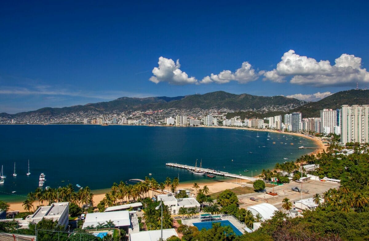Gay Acapulco, Mexico | The Essential LGBT Travel Guide!