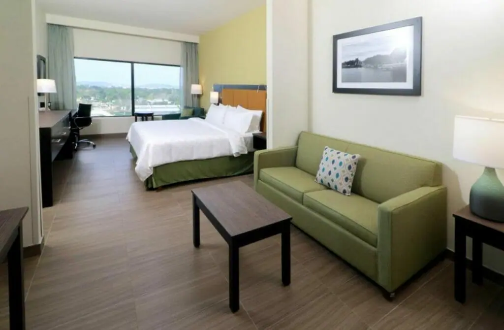 Holiday Inn Tampico - Gay Hotel in Tampico