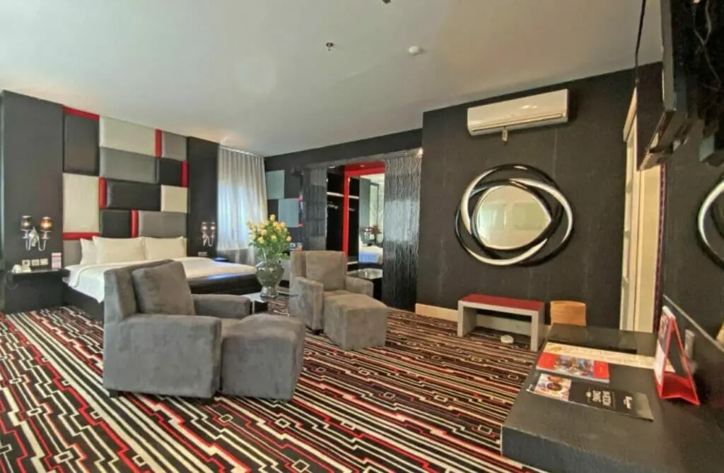 Swiss-Belcourt - Gay Hotel in Makassar