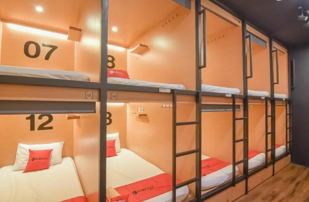 Tokyo Cubo Hostel - Gay Hotel in Bandung